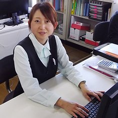 担当：成田